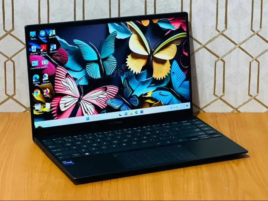 Laptop Asus ZenBook UX425EA Core i7-1165G7 Ram 16GB Layar 14inch N-S