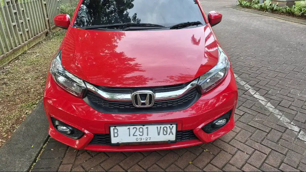 Honda Brio Satya 2022 – Merah | Mulus | Siap Pakai