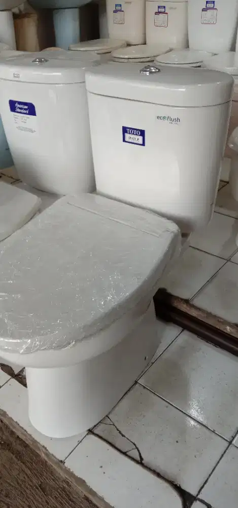 Kloset Toto ttpenCW421NJ lengkap cebok ECO washer.