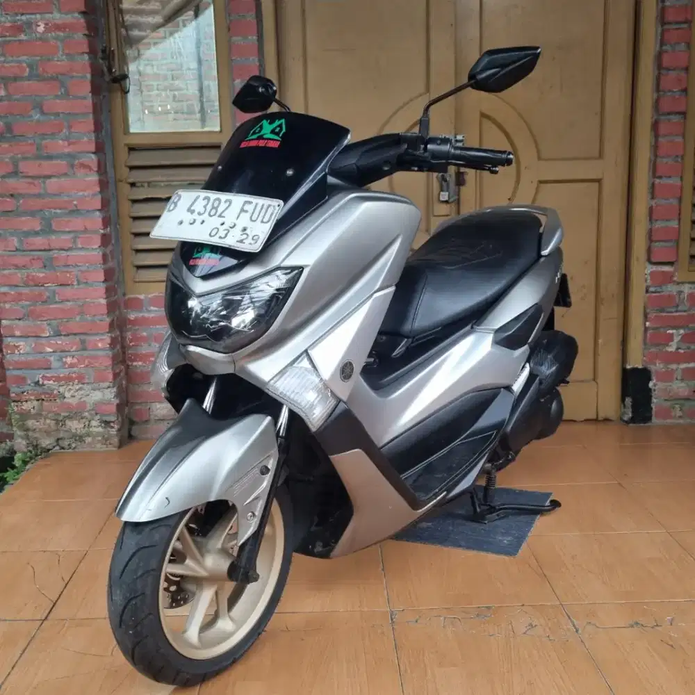 Dp 500k Yamaha Nmax 2019 Abu-abu bekasi kabupaten yuk marii