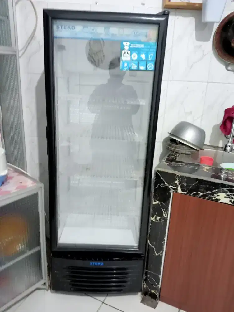 Kulkas Freezer Pintu Kaca untuk usaha