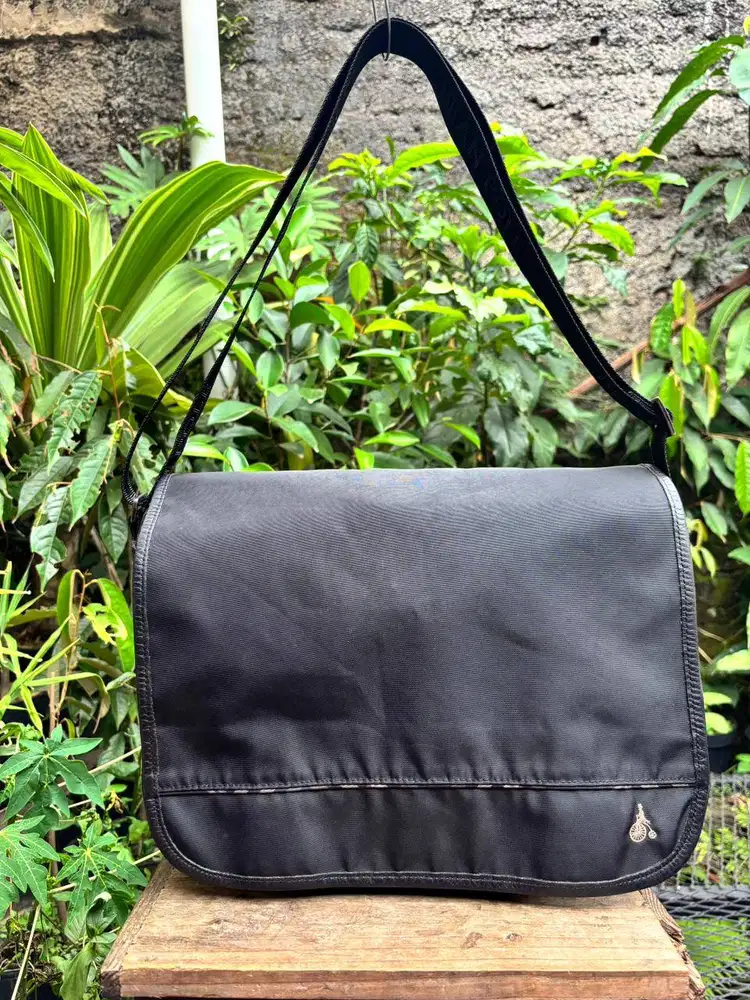Beanpole Messenger Bag | Tas Selempang Nilon Beanpole | SlingBag Pria