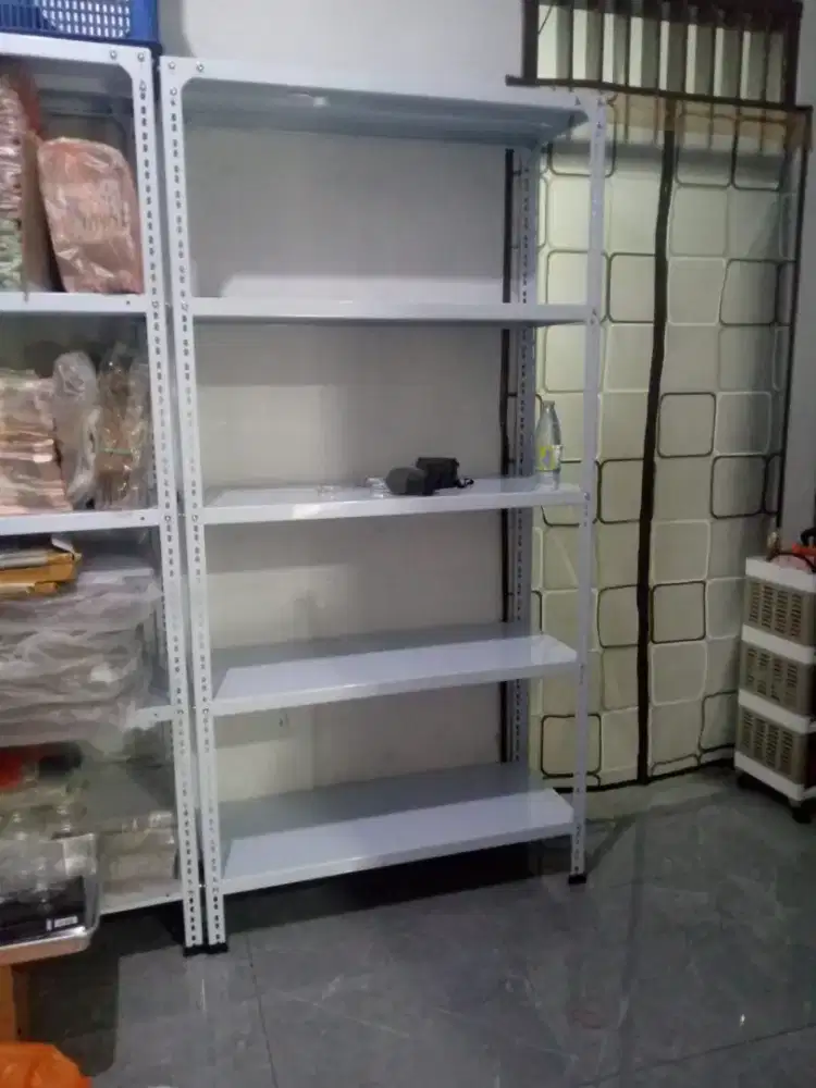 Rak besi rak kantor rak buku