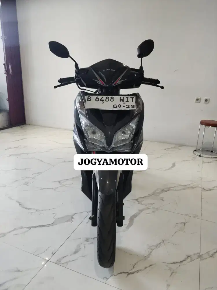 (N) Vario 125 kzr Th 2013 nego alus