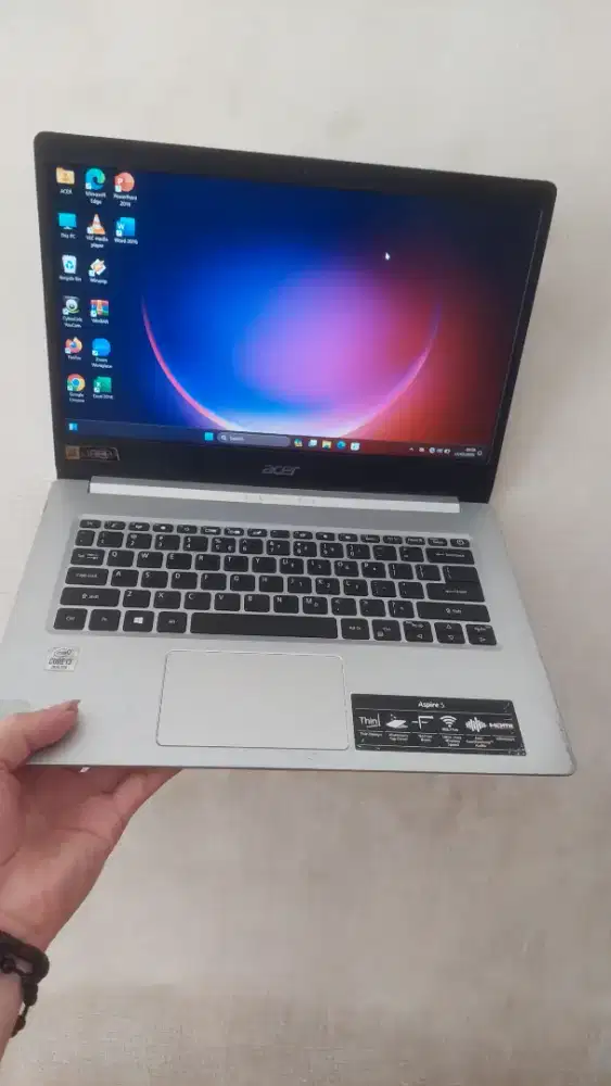 JUAL LAPTOP ACER ASPIRE A514-53 INTEL CORE I3-1005G1,RAM8GB,SSD  512GB