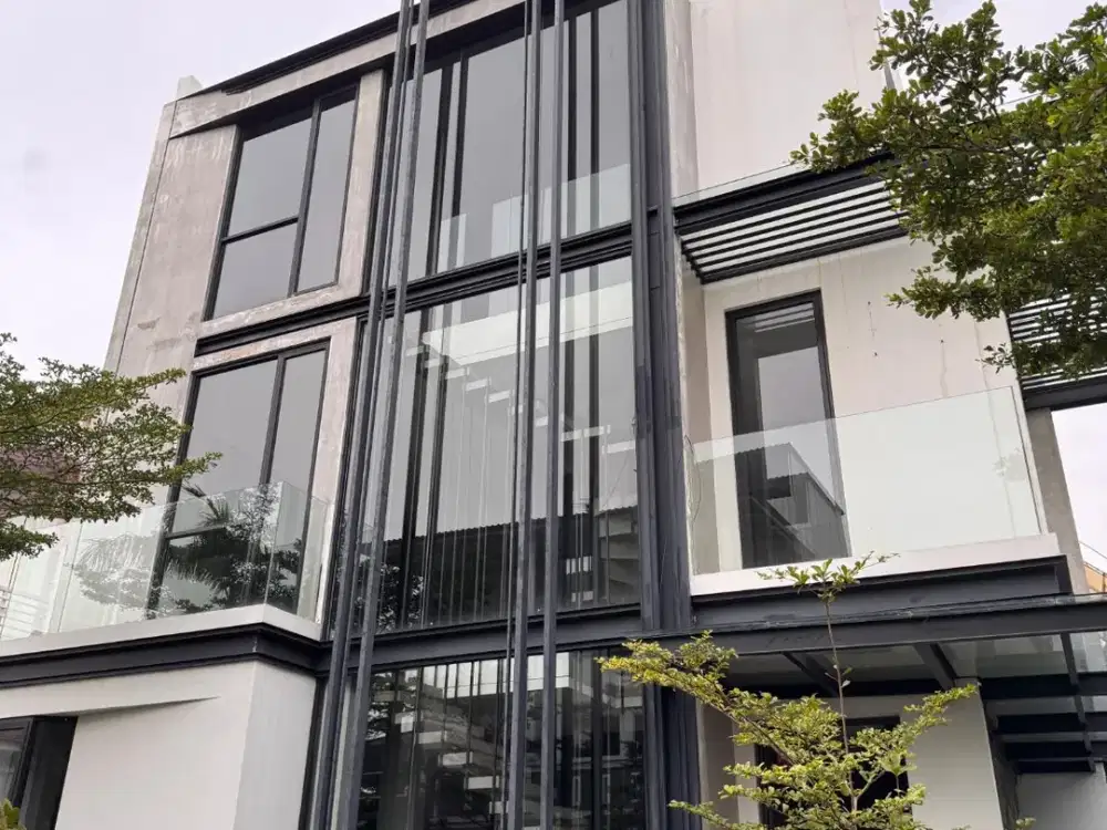 Dijual Rumah di Pik Layar Permai Lt.7x12m Posisi Hoek Fullfurnish