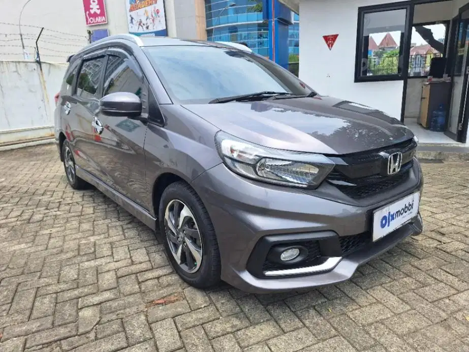 DP MURAH Honda Mobilio 1.5 RS Bensin-AT 2017 Abu-Abu CUFLB
