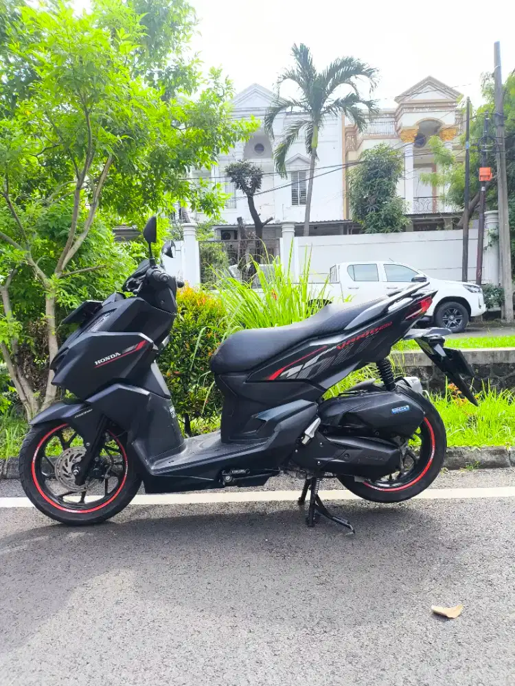 Honda Vario 160 thn 2023 KM Low GRESS!!