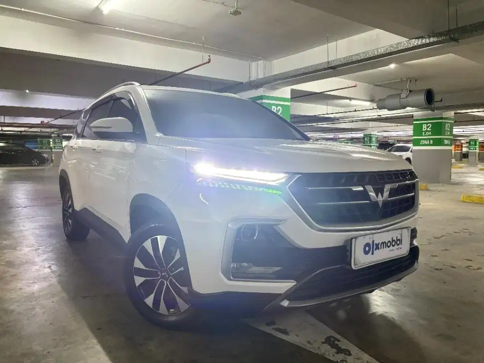 DP MURAH Wuling Almaz 1.5 Exclusive 7-Seater Bensin-AT 2022 Putih