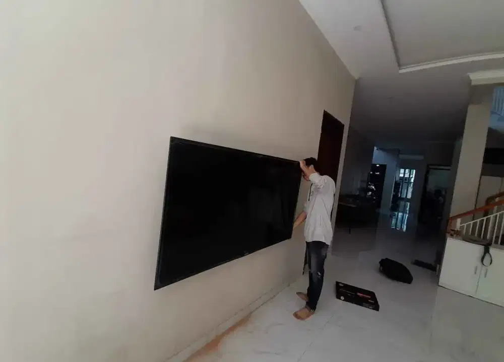 Bracket tv/briket tv/breket tv/braket tv/gantungan tv