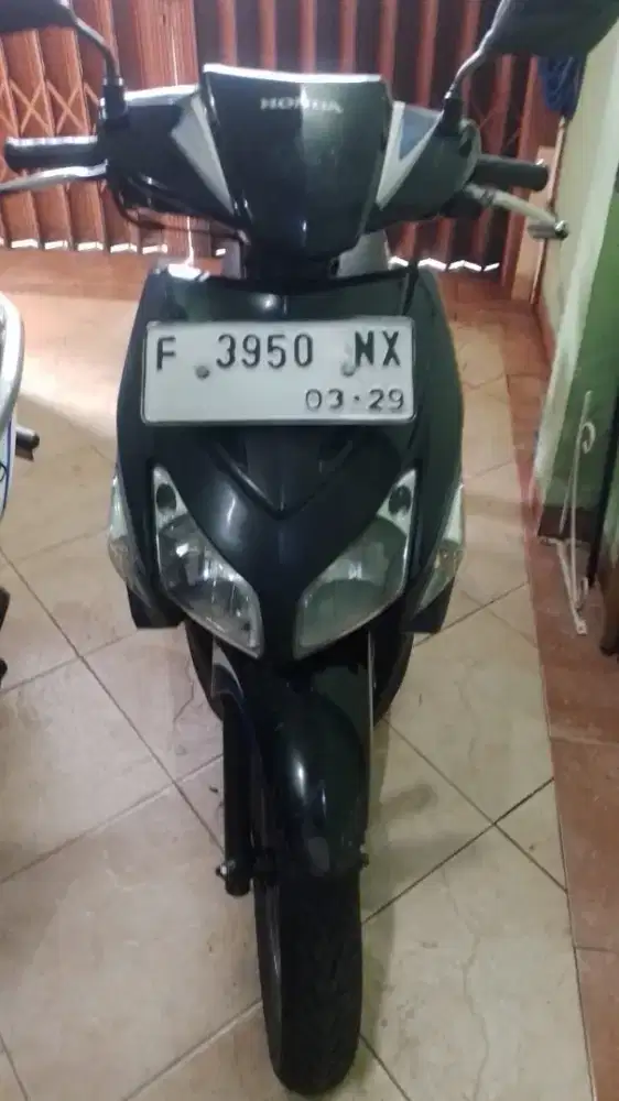 Dijual Motor Vario Karbu 110 Cc th 2014