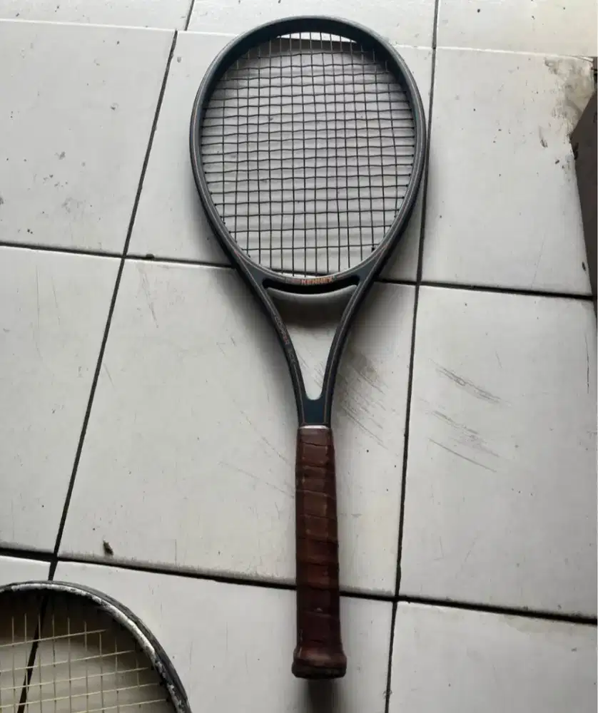 Jual cepat raket tennis