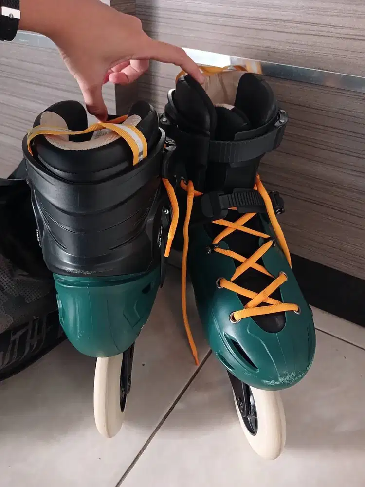 Dijual Oxelo Sepatu Roda MF900 Inline Skate - 44 daerah Bandung kota