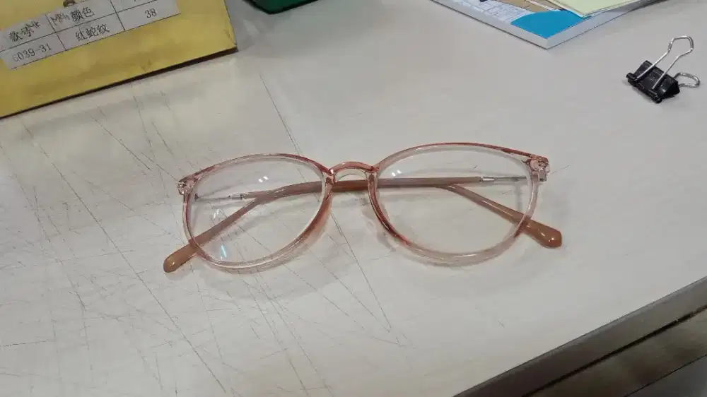 Kacamata fashion wanita! Khusus minus 3, frame semi cateye soft brown