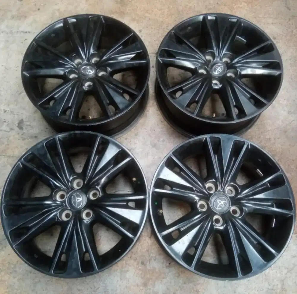 Velg Original R17 Innova Venturer