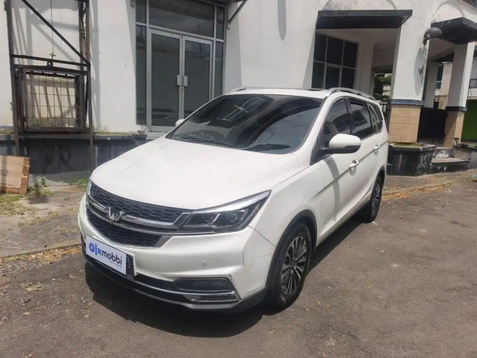 Like new - WULING Cortez 1.5 LT Lux Bensin A/T 2022 PUTIH