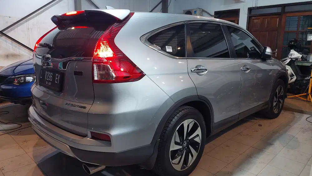 Honda CR-V prestige fender 2.4 2016 low km