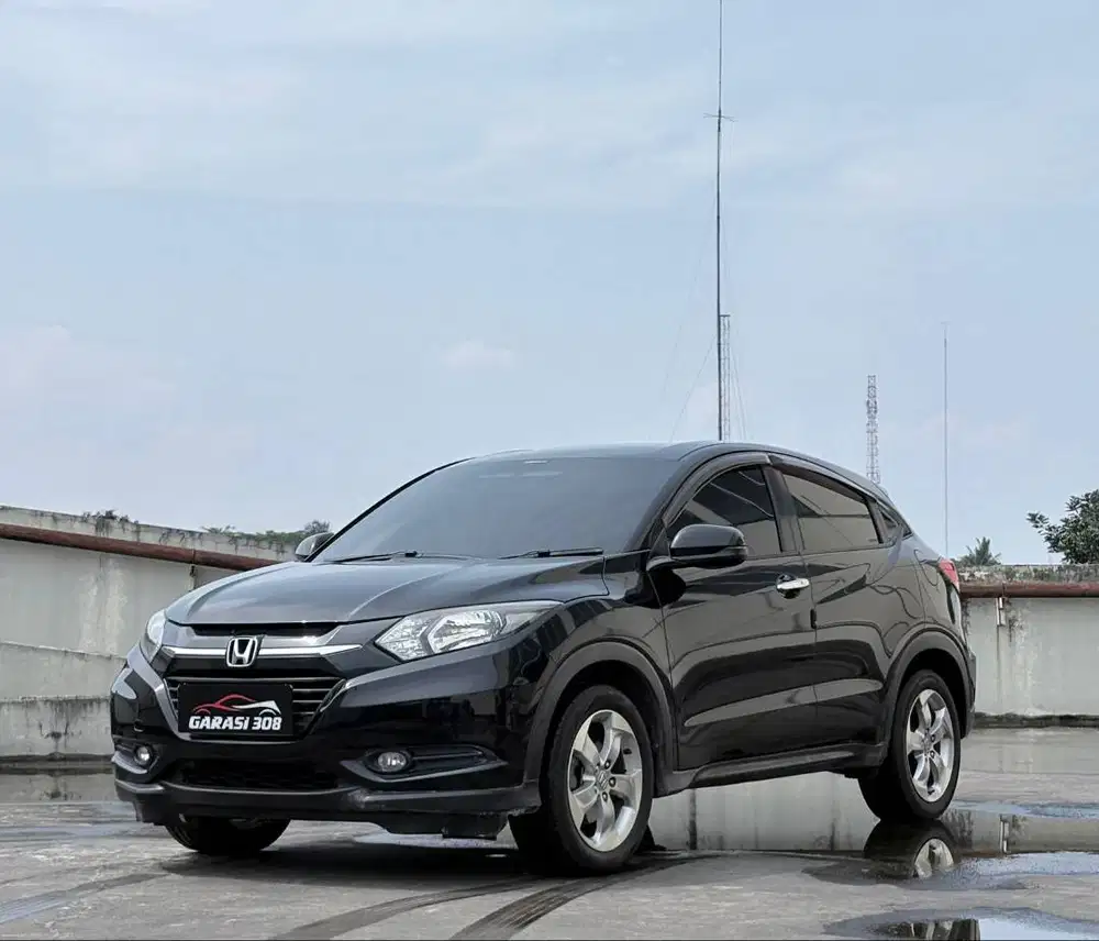 Honda HR-V 1.5 E CVT AT 2016 Warna Hitam Pajak 07-2026 KM 126rb