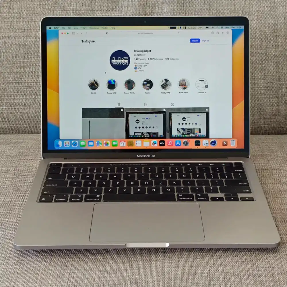 Macbook Pro M2 8/512Gb Grey Fullset Original Mulus Like New Siap Pakai