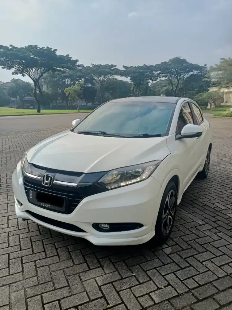 Honda HRV 1.8 prestige putih 2017