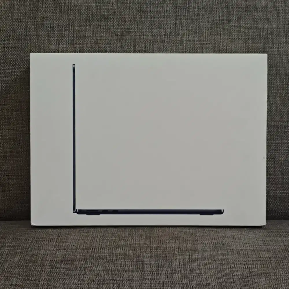 BNIB baru Macbook Air M2 16/256Gb Black Fullset Garansi Resmi Ibox