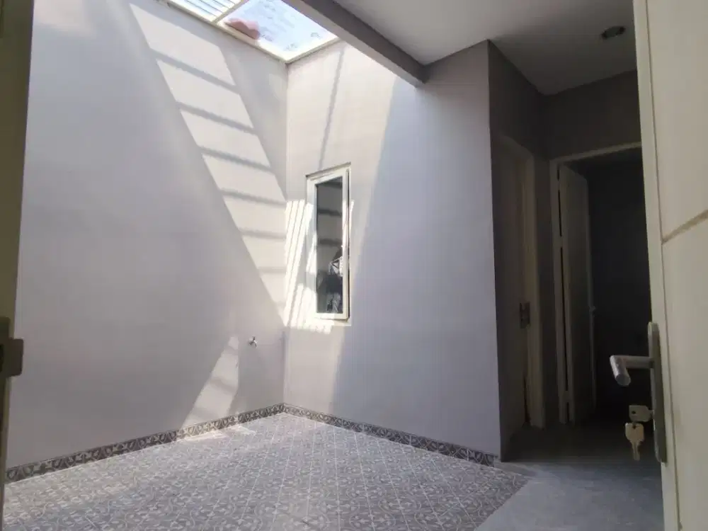 Dijual Rumah Manyar Tirtoasri Hadap Barat