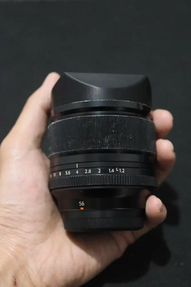 Lensa Fujifilm Fuji 56mm f1.2 R
