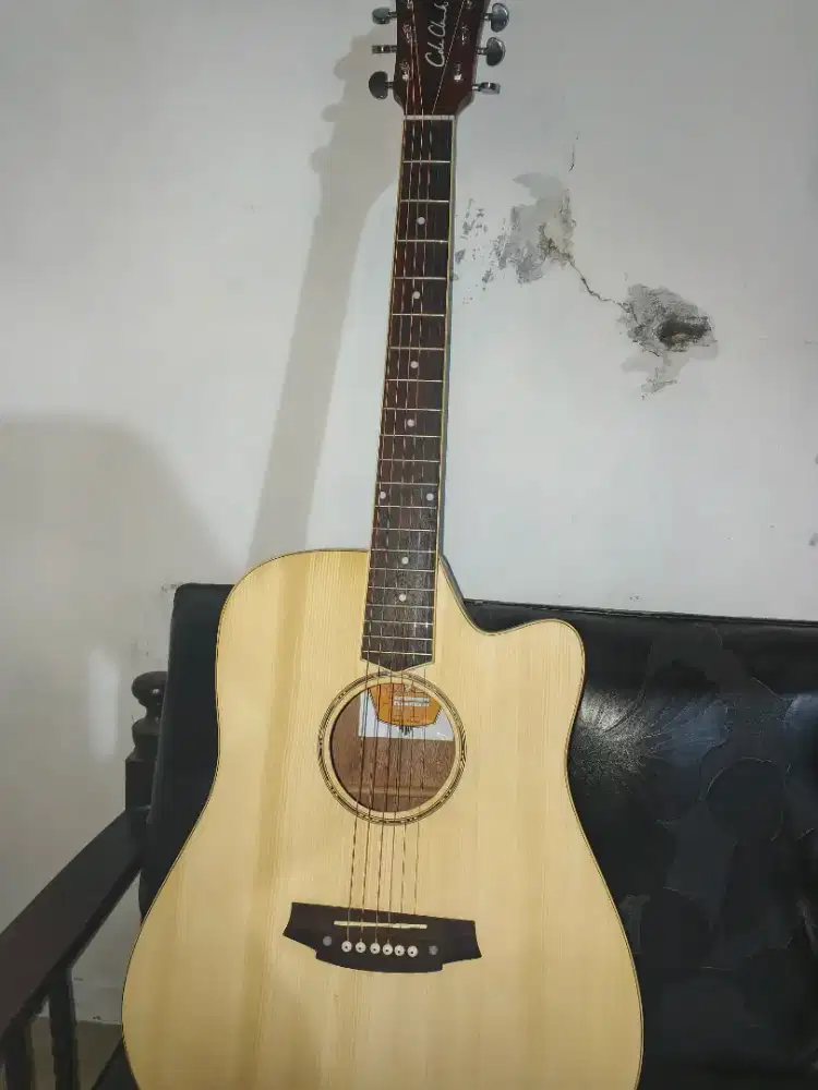 Gitar akustik Coleclalrk clark tanbes