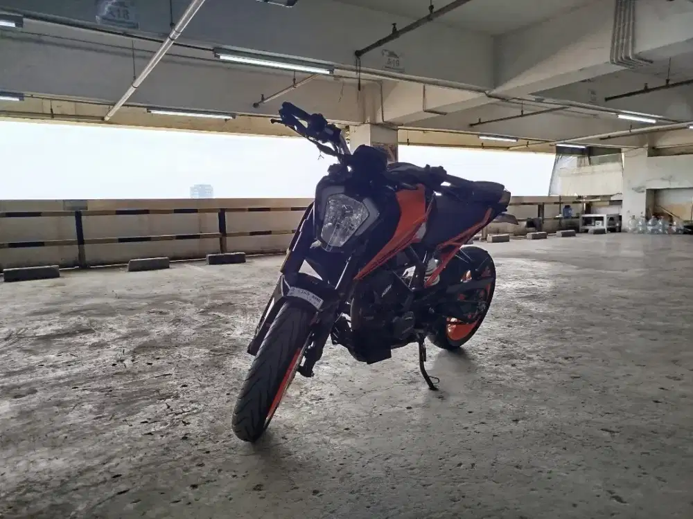 KTM Duke 200 ABS 2023