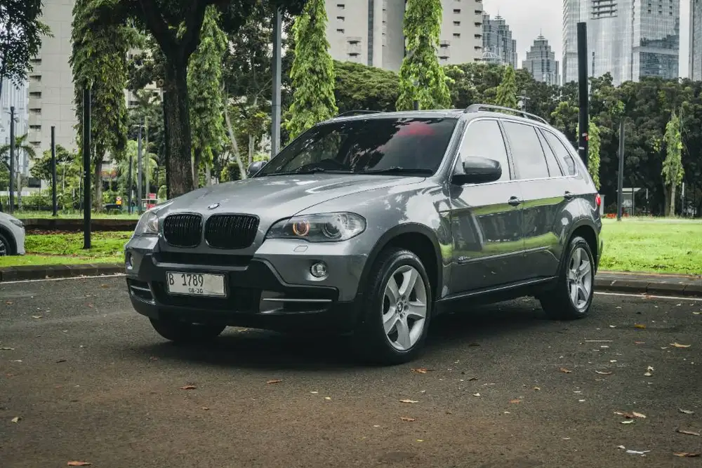 BMW X5 4.8 e70 Limited edition. LOW KM