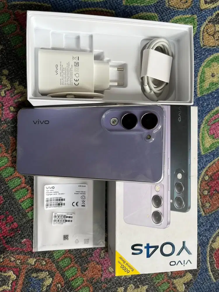 Vivo y04s 4/64gb
