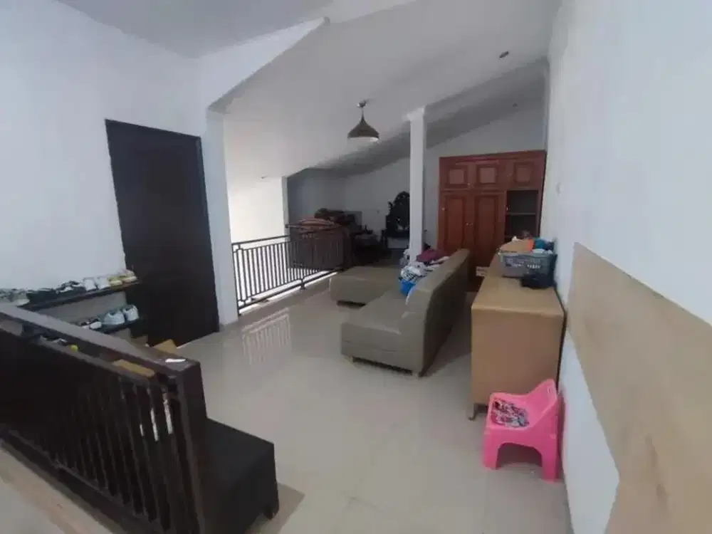 Dijual Rumah rumah Full Renovasi Komplek Permata Cimahi