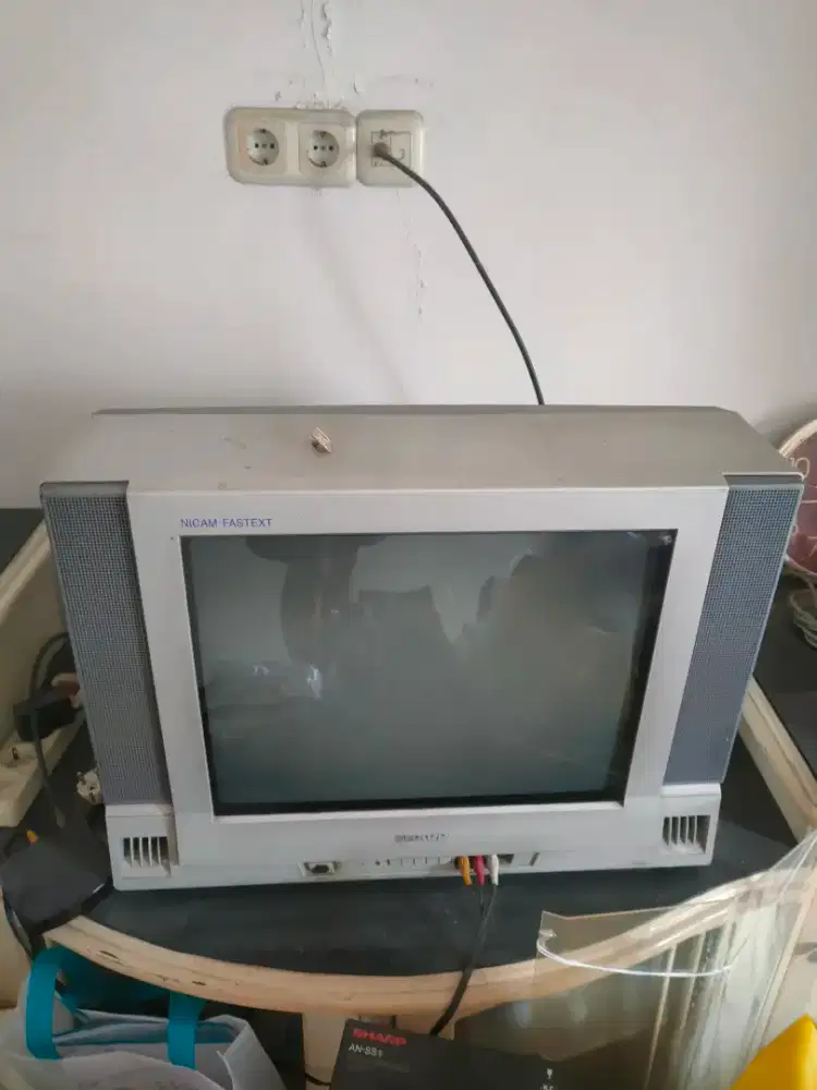 Jual TV tabung Sharp 21 NICAM Fastext