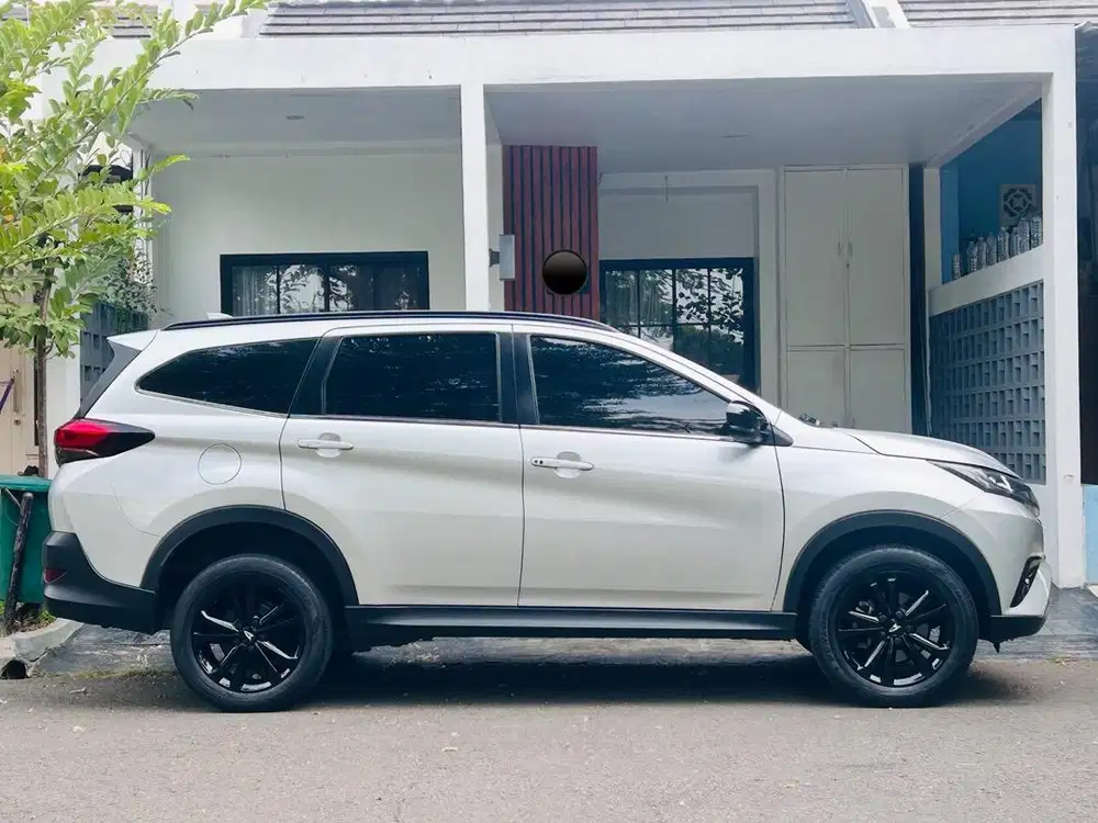 DAIHATSU TERIOS R AT 2018 - Silver Metalik - Owner Enthusiast