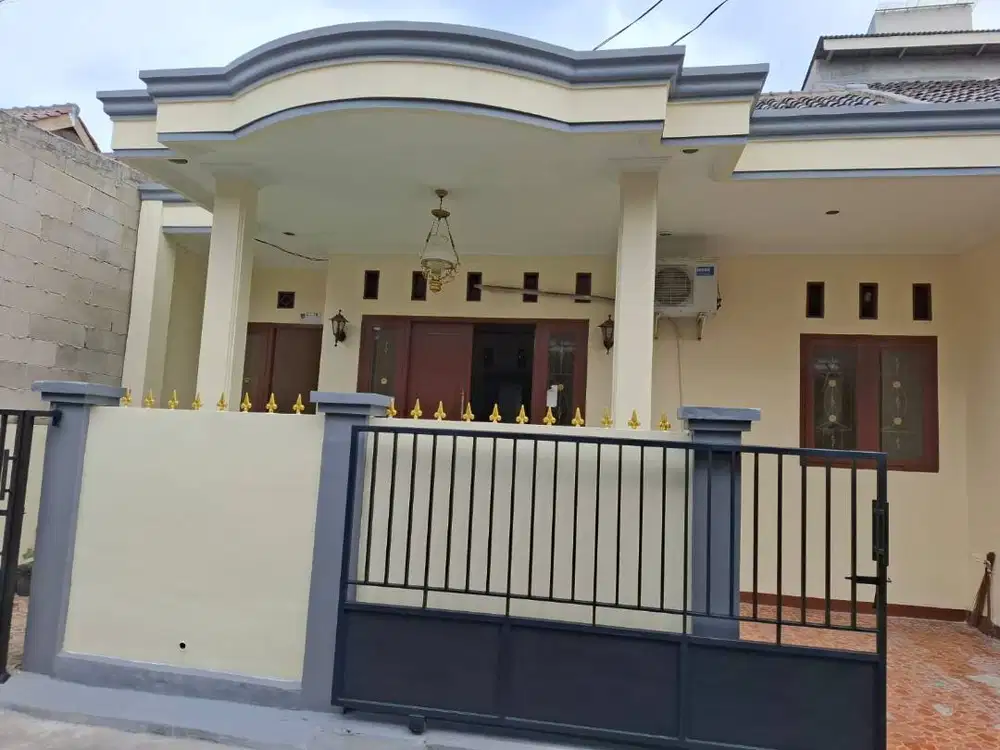 Disewakan rumah tahunan, lokasi strategis dekat gerbang tol