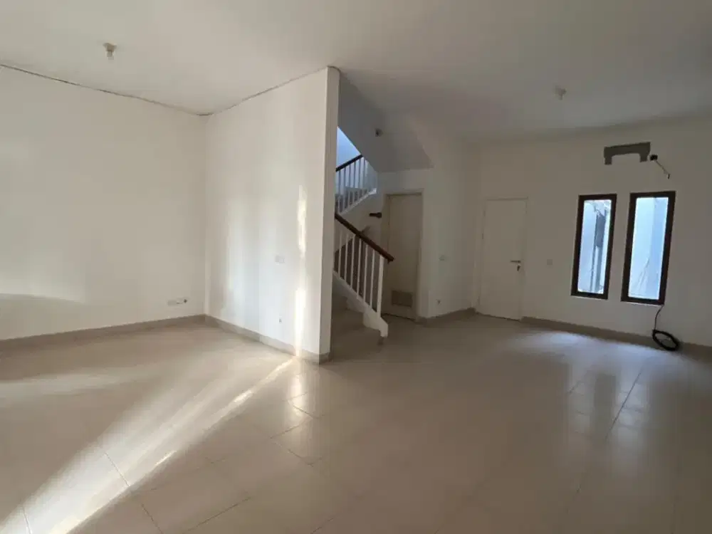 Rumah Minimalis Dekat Fasilitas Umum di Cluster Alamanda JGC Jakarta Timur