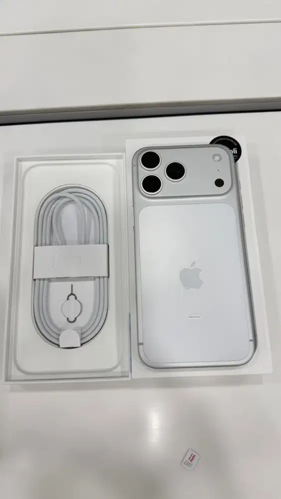 Iphone 17 promax silver 256Gb