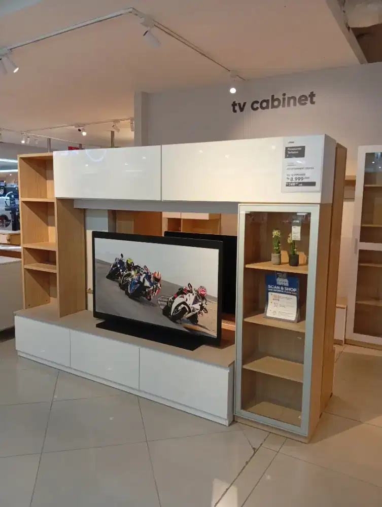 Herschell Entertainment Center