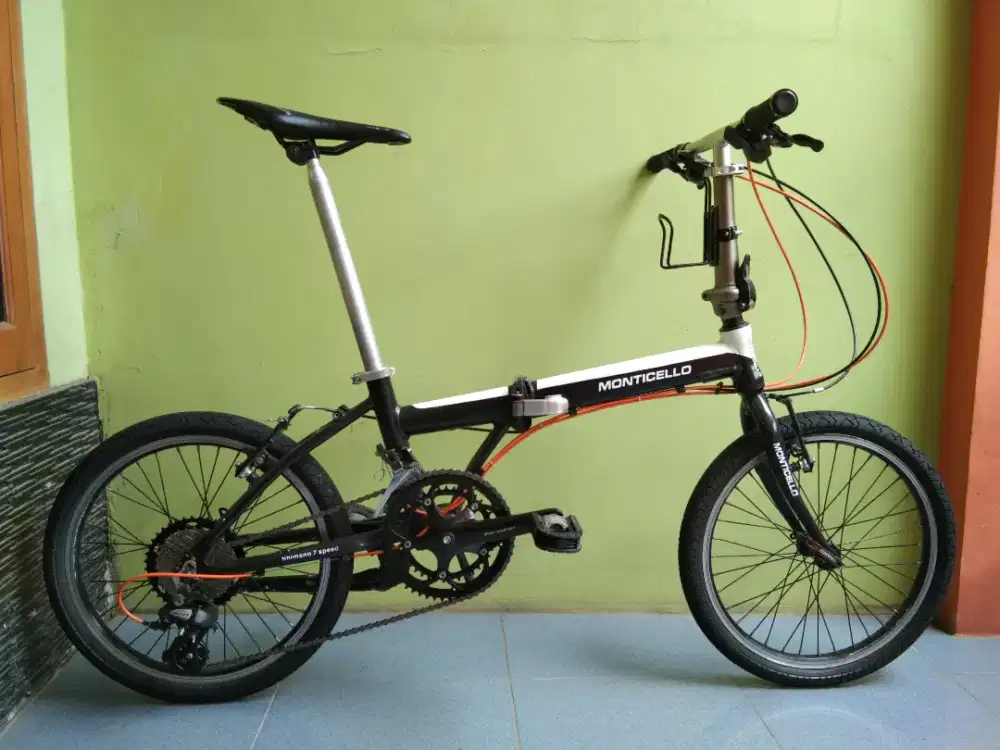 Sepeda lipat Monticello ukuran 20