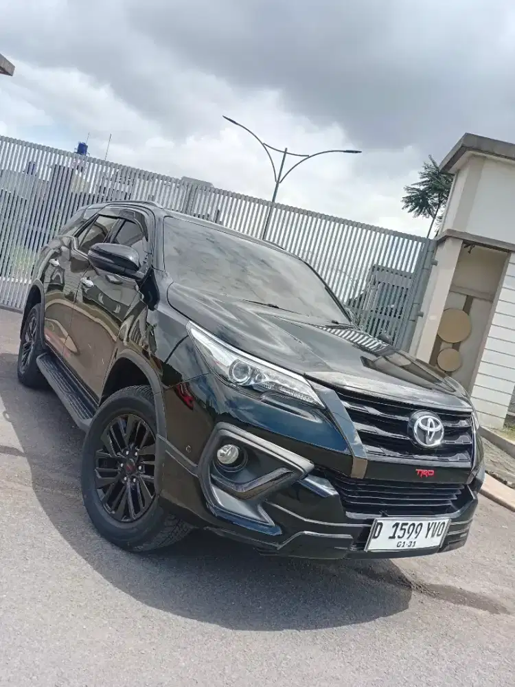 Toyota Fortuner VRZ 4x2 Diesel Metik 2020