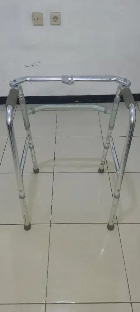 Tongkat Walker aluminum