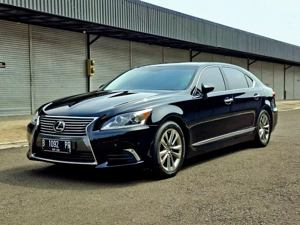 [Km 40k] Lexus LS460L 2013