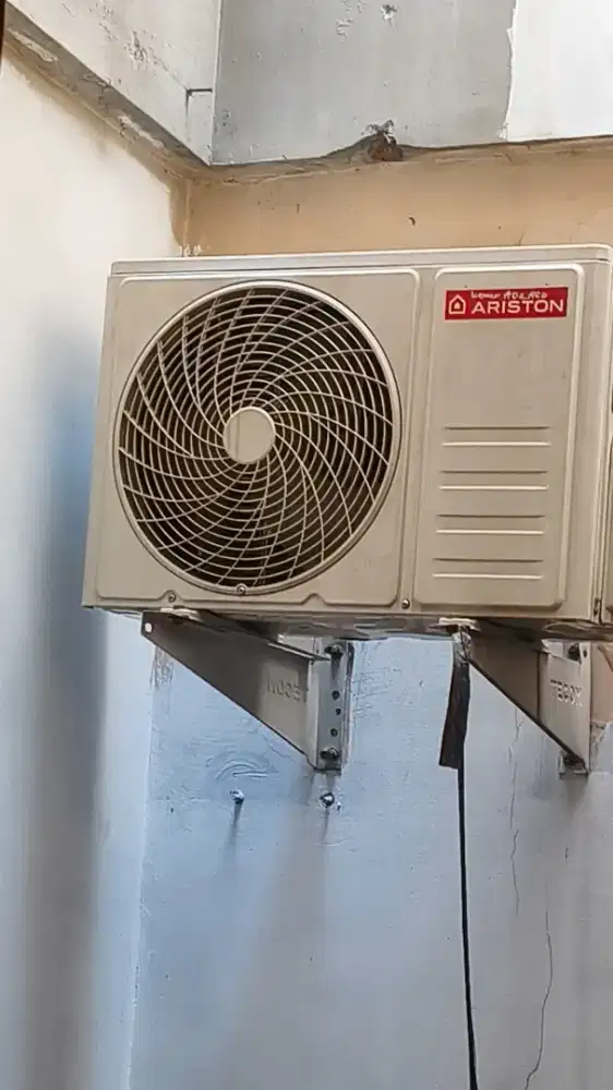 AC ariston 1 PK