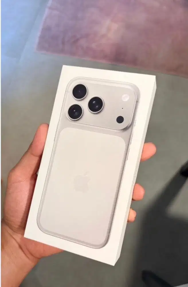 NEW BNIB - iPhone 17 Pro 256GB SILVER