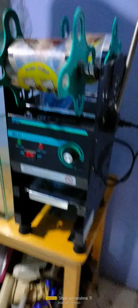 - PRESS CUP merek MILEA, ETALASE FULL KACA, 

TEMPAT AIR/ES