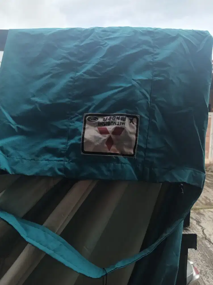 Sarung mobil.xpander anti air