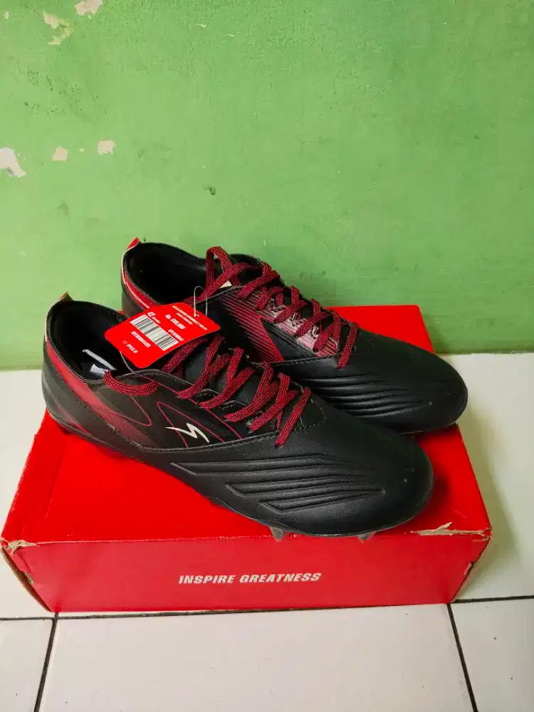 Sepatu bola specs ACCELERATOR SPEEDKRAFT PRO FG ukuran 42