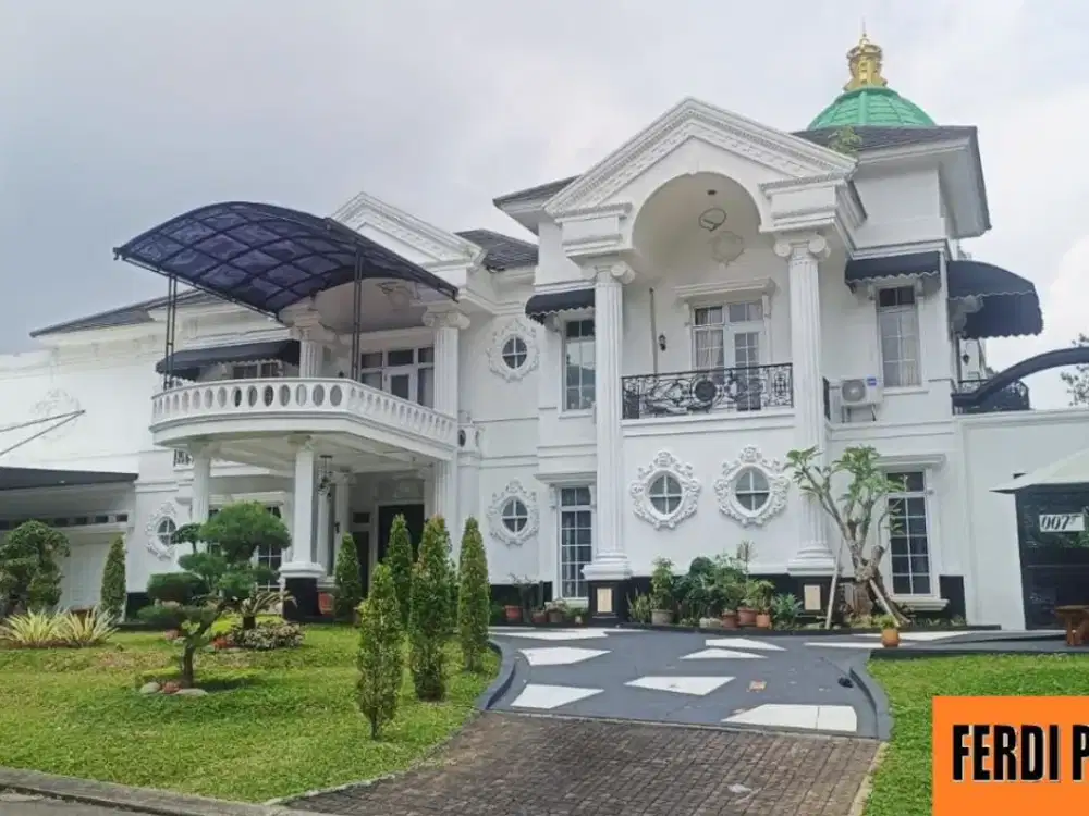 Rumah Mewah Legenda Wisata Luas 1460 m lengkap dengan kolam renang samping taman