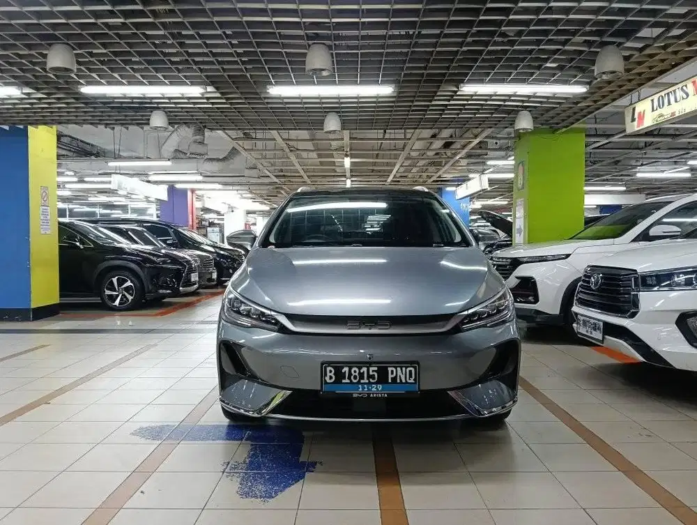 BYD M6 Superior 7S Listrik 2024
