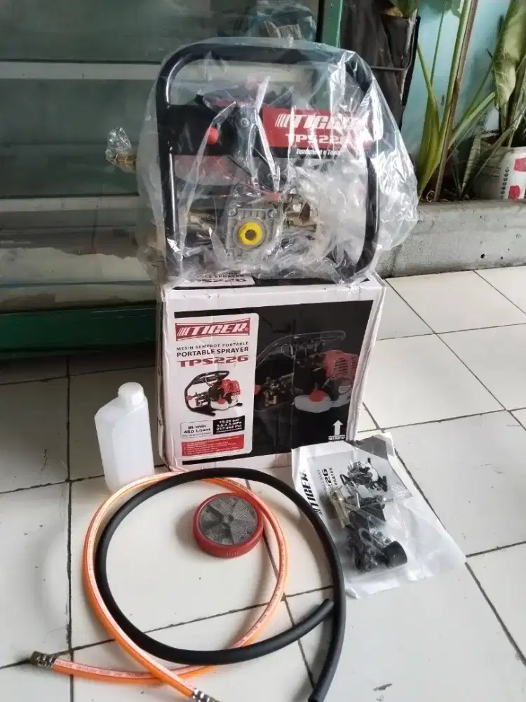 Mesin semprot spryer pembasmi hama tiger TPS 226